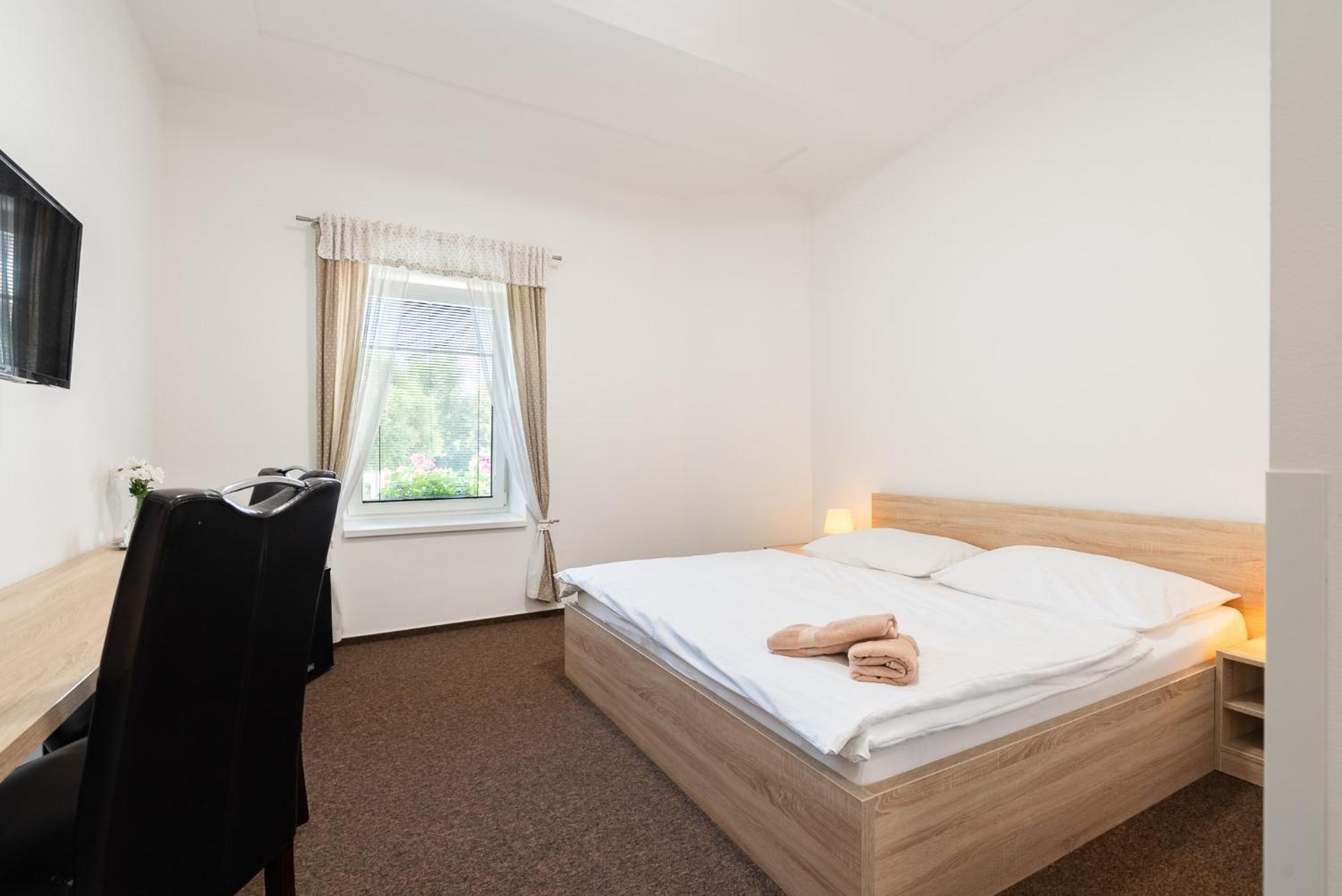 Penzion Sezemice Exteriör bild